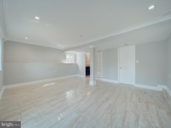 1300 E Beech Road, Sterling VA 20164