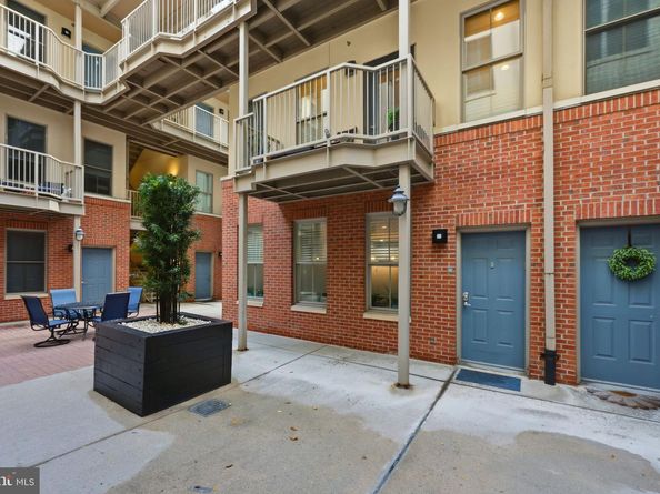 131 N Bread Street C1, Philadelphia PA 19106