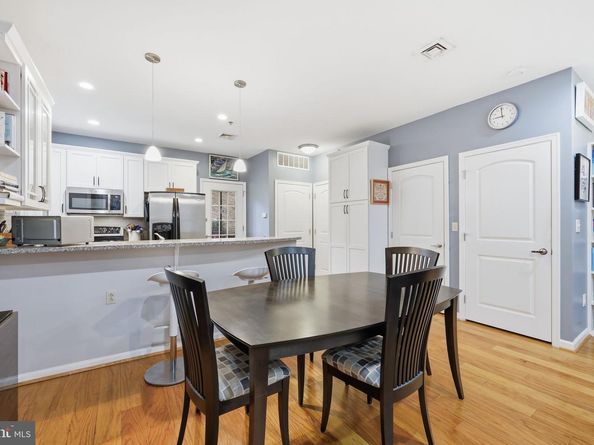 131 N Bread Street C1, Philadelphia PA 19106