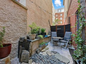131 N Bread Street C1, Philadelphia PA 19106