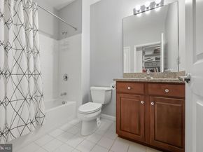 131 N Bread Street C1, Philadelphia PA 19106