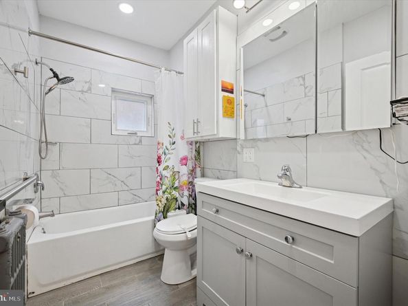 422 N Simpson Street, Philadelphia PA 19151