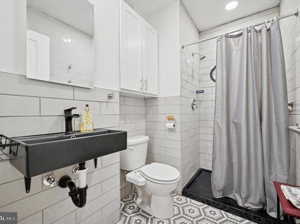 422 N Simpson Street, Philadelphia PA 19151