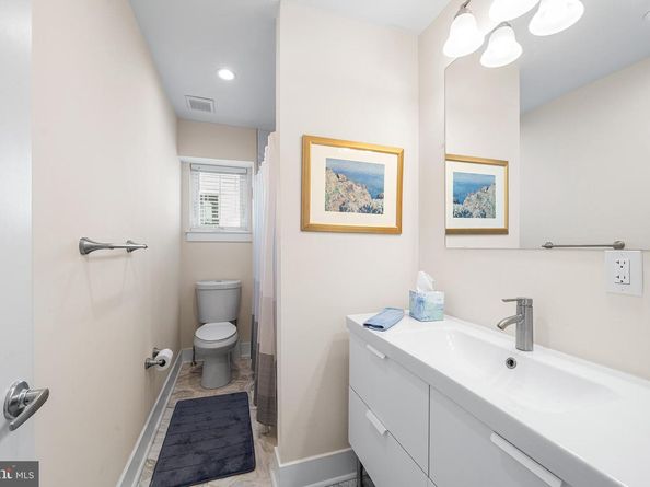 6920 Shalkop Street, Philadelphia PA 19128
