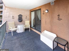 20538 Valley Forge Circle 538, King Of Prussia PA 19406