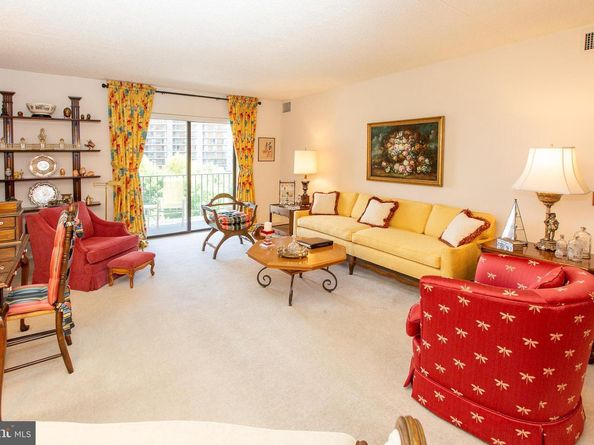 20538 Valley Forge Circle 538, King Of Prussia PA 19406