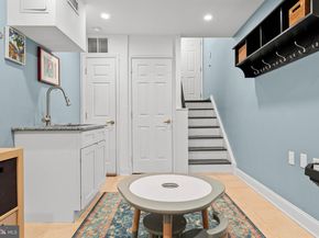 2330 Fairmount Avenue A, Philadelphia PA 19130