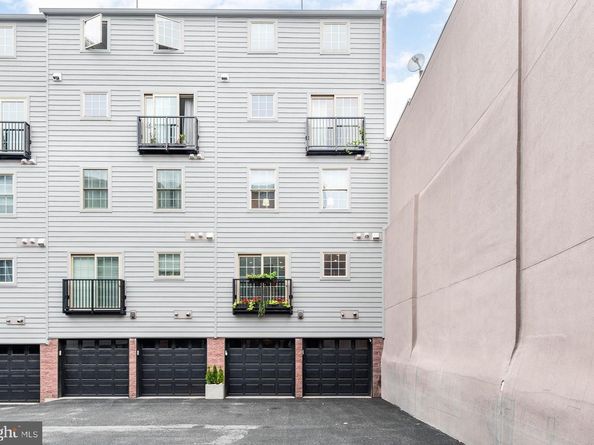 2330 Fairmount Avenue A, Philadelphia PA 19130