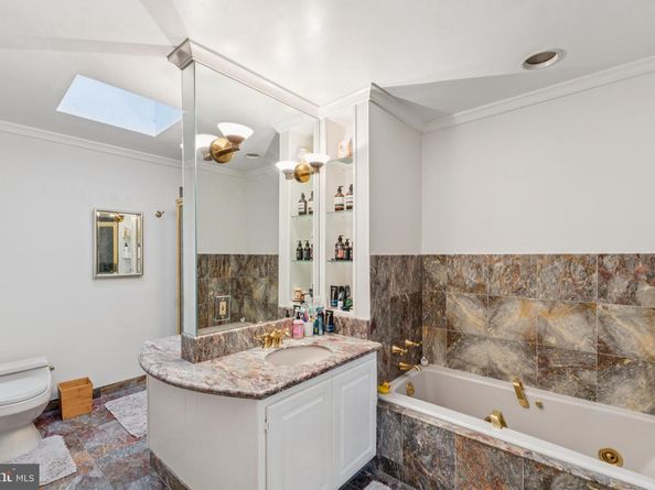 1611 Suter Lane NW, Washington DC 20007