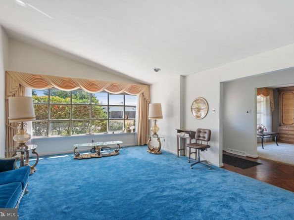 1943 Fawn Drive, Glenside PA 19038