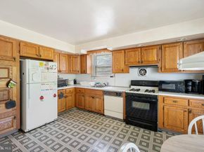 1943 Fawn Drive, Glenside PA 19038