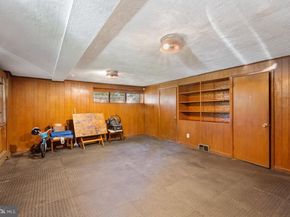 1943 Fawn Drive, Glenside PA 19038