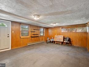 1943 Fawn Drive, Glenside PA 19038