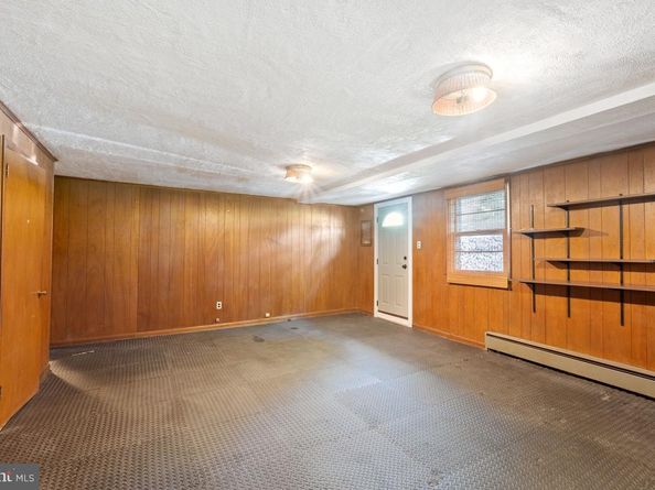 1943 Fawn Drive, Glenside PA 19038