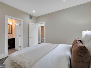 16 17TH Street NE 312, Washington DC 20002