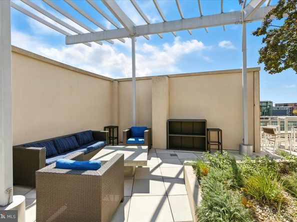 1025 1st Street SE 612, Washington DC 20003