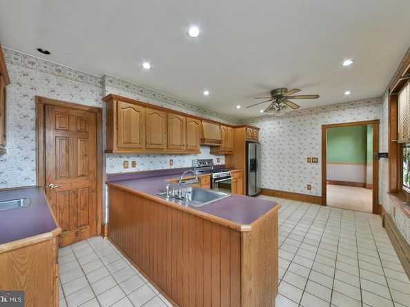 7332 Tabor Avenue, Philadelphia PA 19111