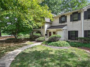 501 N Bethlehem Pike 14P, Ambler PA 19002