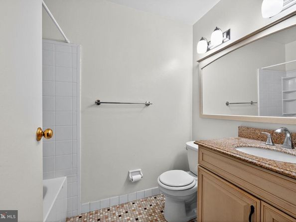 501 N Bethlehem Pike 14P, Ambler PA 19002