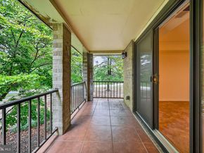 501 N Bethlehem Pike 14P, Ambler PA 19002