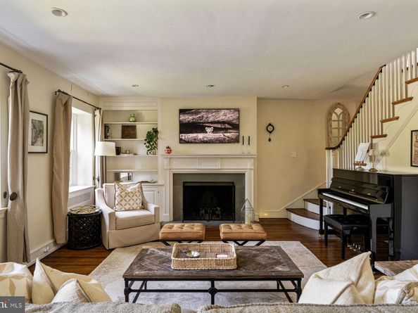 210 Whitemarsh, Philadelphia PA 19118