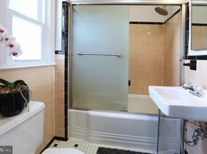 5432 N 23rd Street, Arlington VA 22205