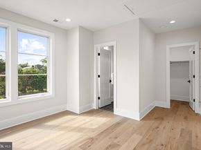 4771 26TH Street N, Arlington VA 22207