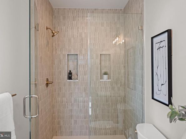 4771 26TH Street N, Arlington VA 22207