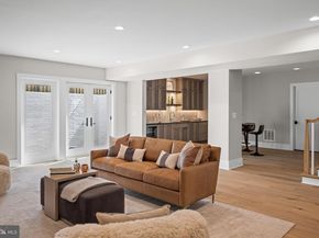 4771 26TH Street N, Arlington VA 22207