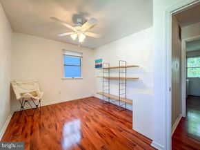 11 Vividleaf Lane, Levittown PA 19054