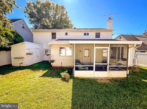 11 Vividleaf Lane, Levittown PA 19054