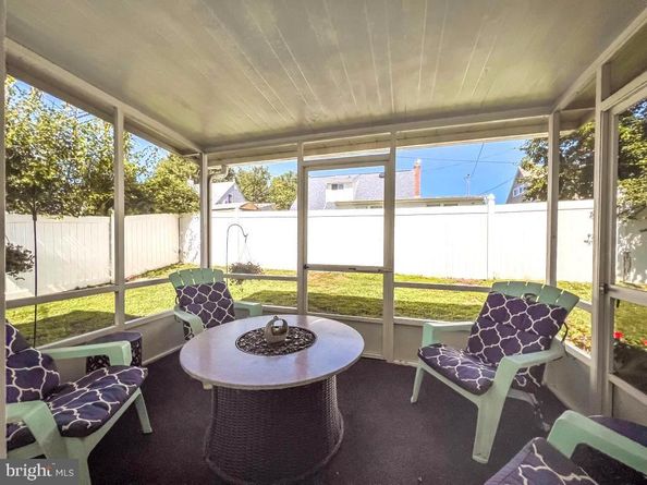 11 Vividleaf Lane, Levittown PA 19054