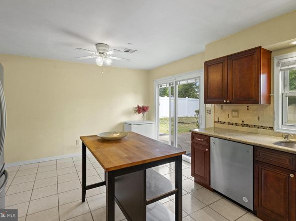 1513 E Willow Grove Avenue, Glenside PA 19038