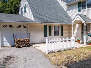 1513 E Willow Grove Avenue, Glenside PA 19038