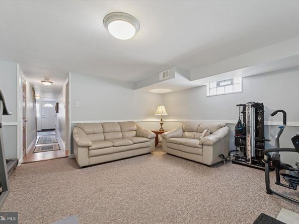 7260 Valley Avenue, Philadelphia PA 19128
