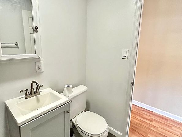 7016 Woodland Avenue, Philadelphia PA 19142