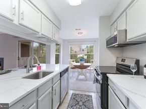 1717 Ascot Way 1717E, Reston VA 20190