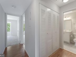 1717 Ascot Way 1717E, Reston VA 20190