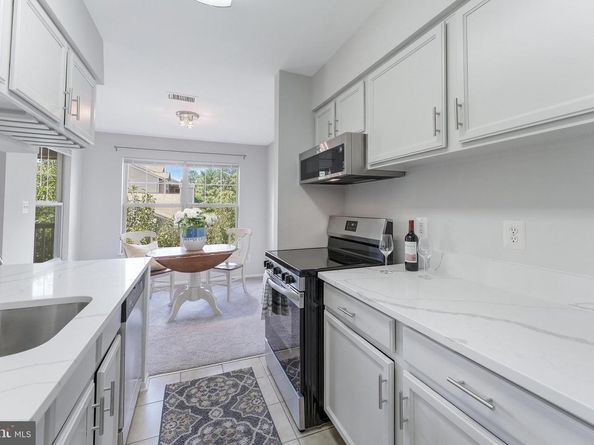 1717 Ascot Way 1717E, Reston VA 20190
