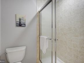 927 12TH Street NE, Washington DC 20002