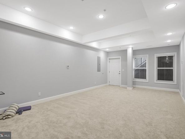 927 12TH Street NE, Washington DC 20002