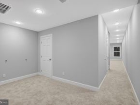 927 12TH Street NE, Washington DC 20002