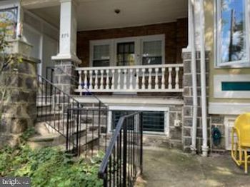 879 N Woodstock Street