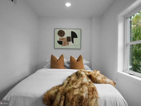 1709 Lang Place NE, Washington DC 20002