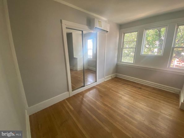 5724 Hunter Street, Philadelphia PA 19131