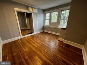 5724 Hunter Street, Philadelphia PA 19131