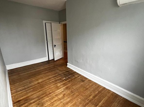 5724 Hunter Street, Philadelphia PA 19131