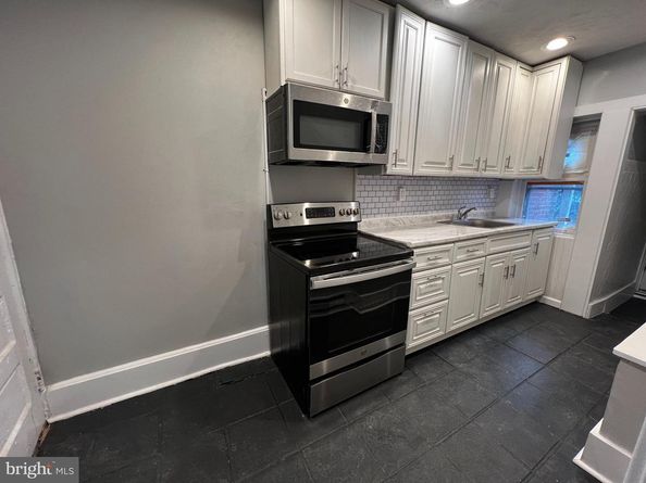 5724 Hunter Street, Philadelphia PA 19131