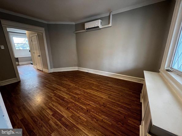 5724 Hunter Street, Philadelphia PA 19131