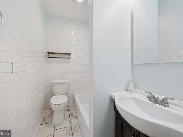 1525 S Taylor Street, Philadelphia PA 19146